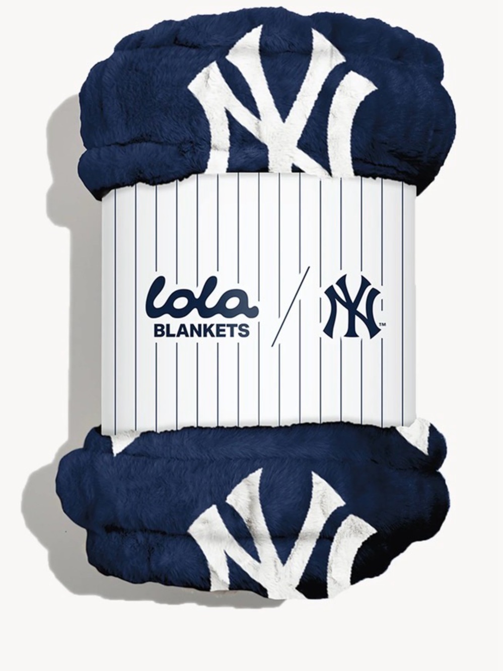 Lola Blankets x New York Yankees Navy Plush Throw Blanket (BABY)